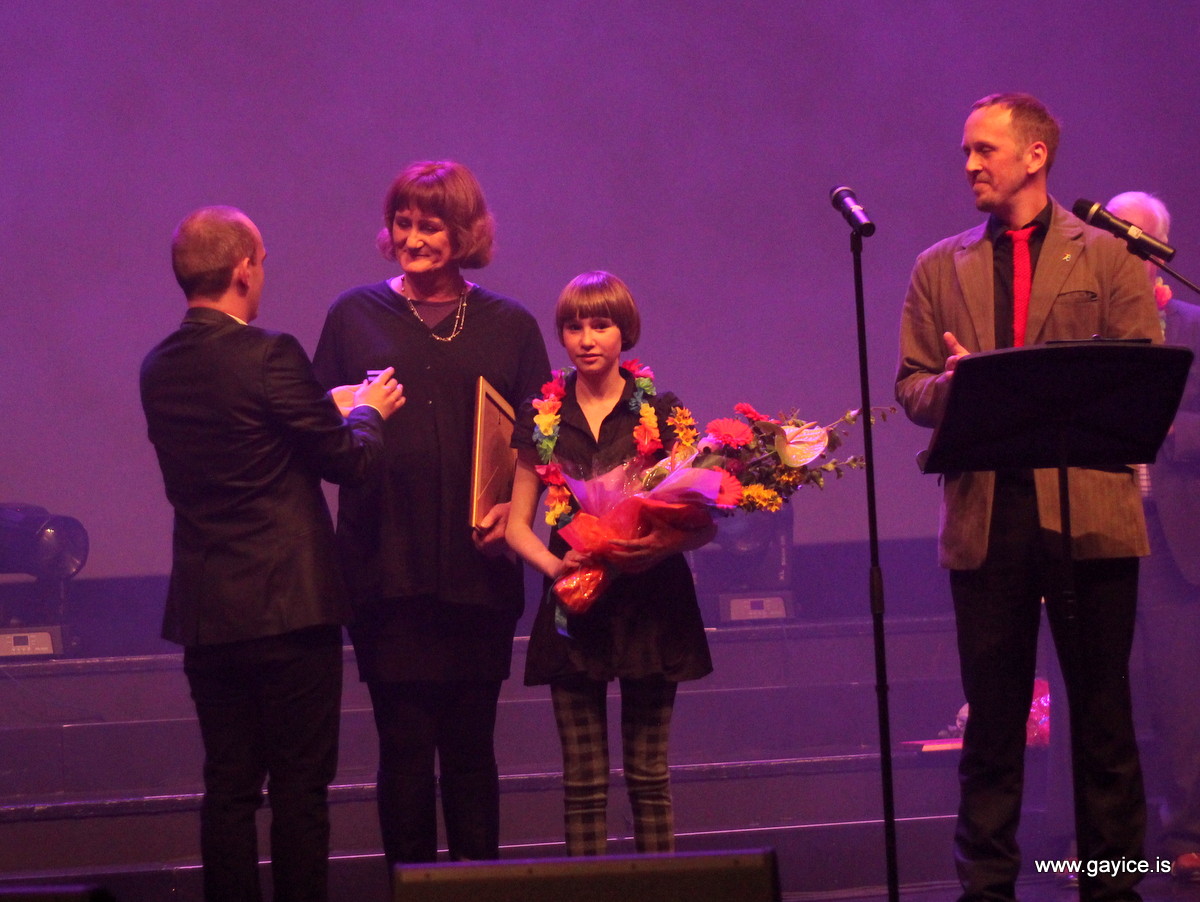 Anna Kristjánsdóttir receiving the Human Rights Prize 2012